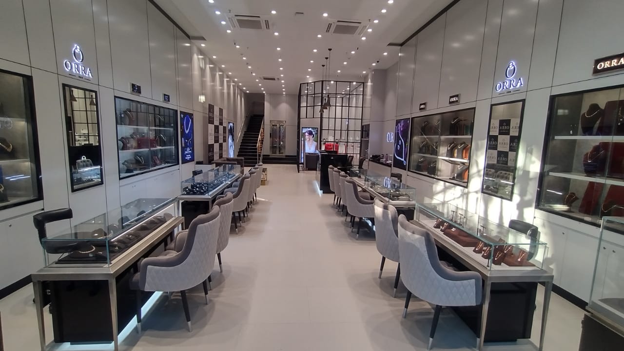 Jewellery showroom in Surat